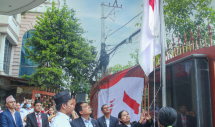गणतन्त्र इन्डोनोसियाको ७७औँ स्वतन्त्रता दिवसको अवसरमा काठमाडौंमा झण्डोत्तलन