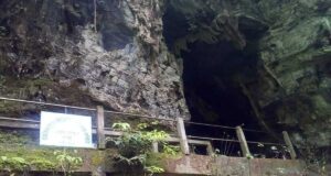 गुल्मीको धुर्कोटमा फेला पर्‍यो नयाँ गुफा, अवलोकनमा जानेको भिड